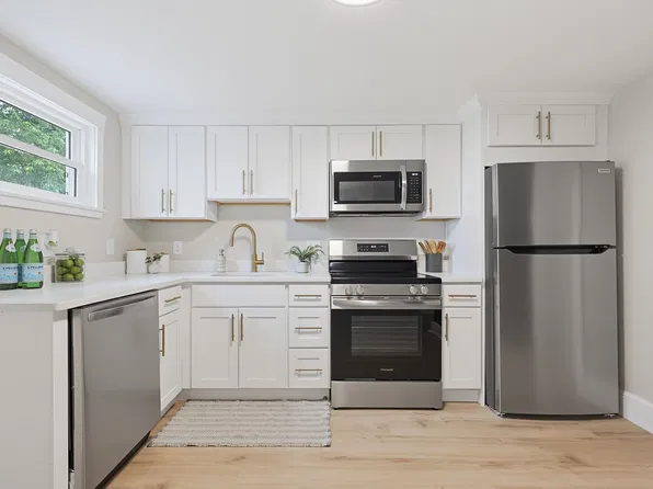 4 Ryan St, Randolph, MA 02368