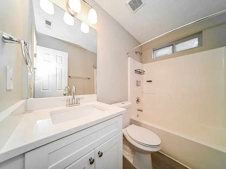 1322 Sweetwater Ct — Photo 14