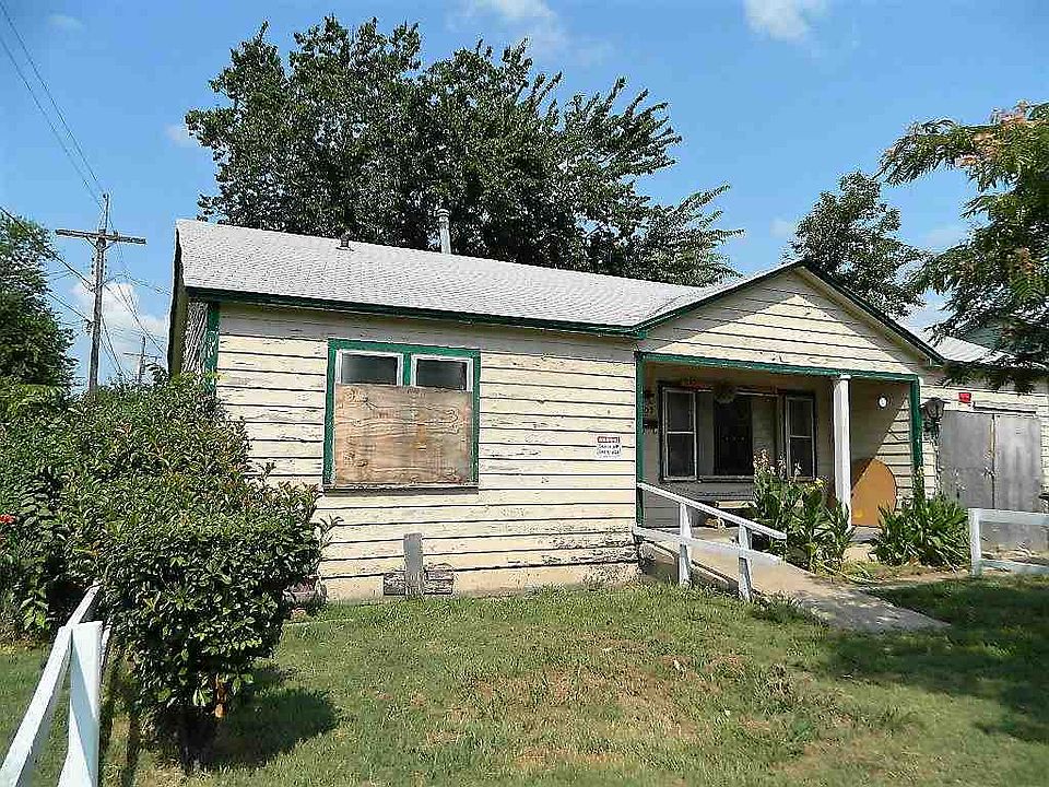 2nd image of 505 SW 17th St