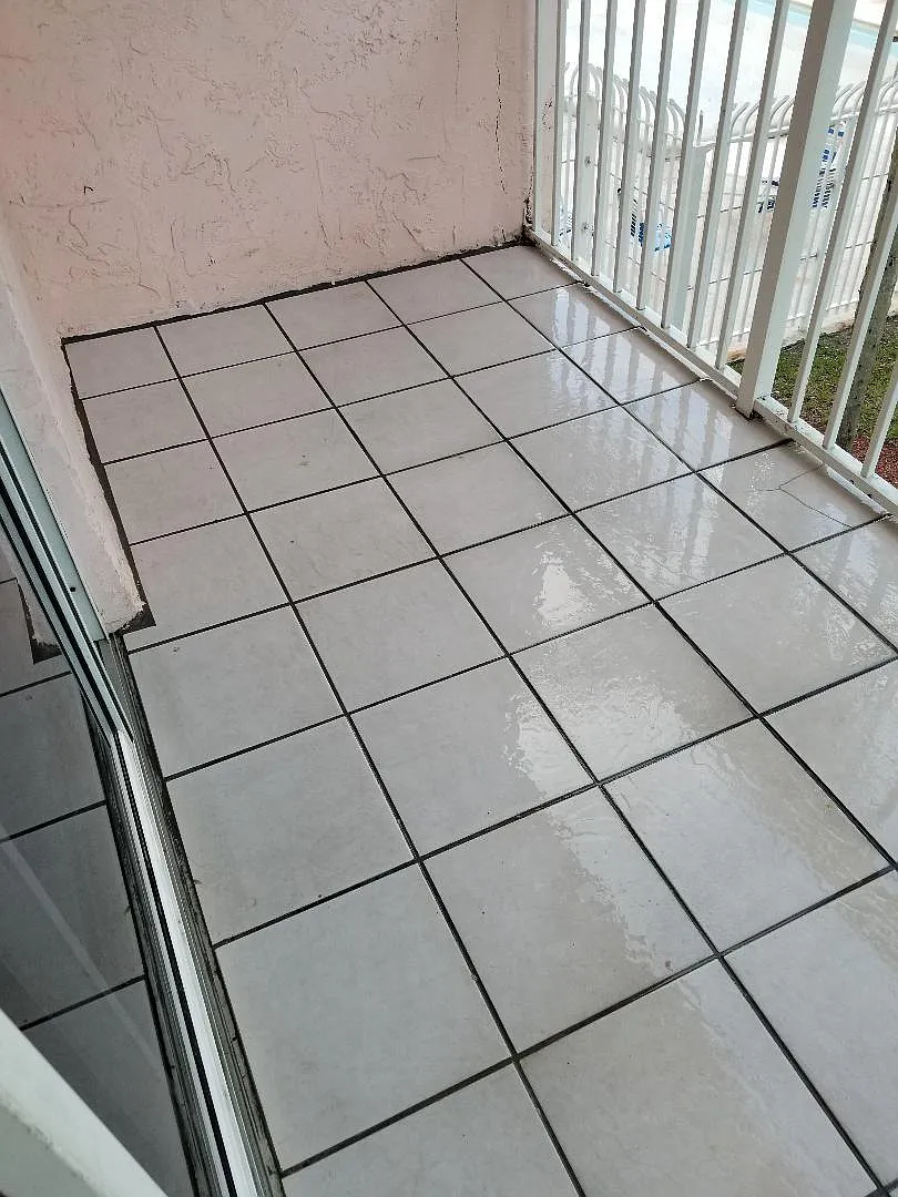 2 bed, 850 sqft, $1,800 — Photo 2
