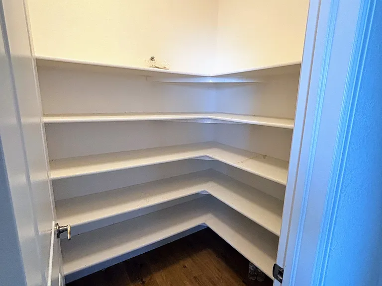 Pantry(2nd Floor)