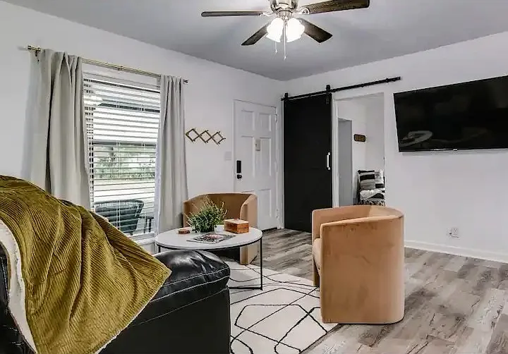 853 Manila Dr — Photo 7