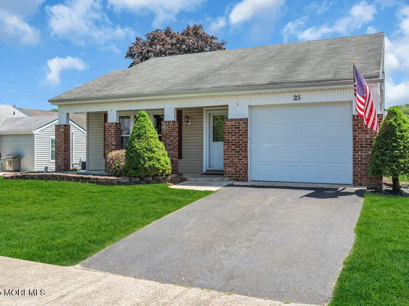 25 Elmswell Avenue, Manchester, NJ 08759