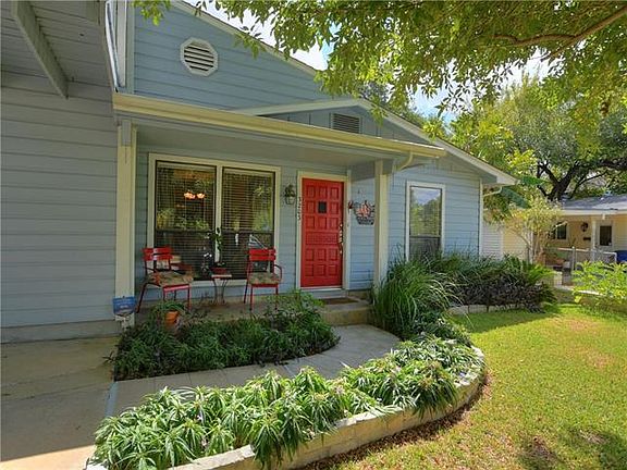 3rd image of 3203 Garden Villa Ln