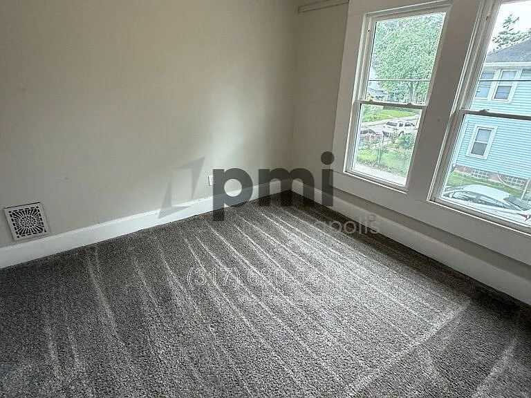 3502 N Kenwood Ave — Photo 20