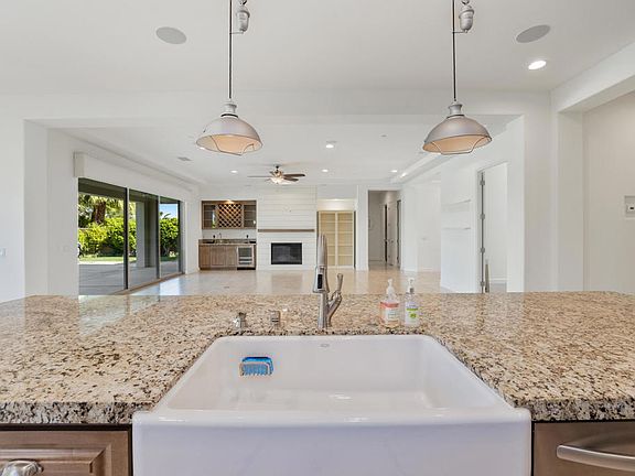 5th image of 74114 Cosmopolitan Ln
