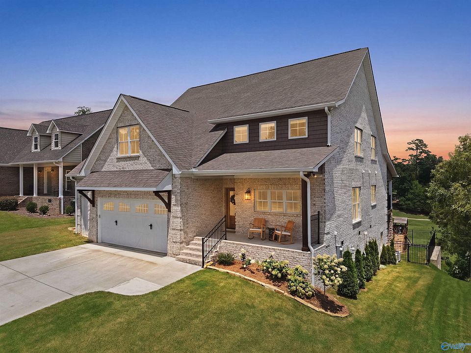 1st image of 221 Oakcrest Dr