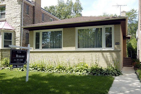 1st image of 6116 N Lawndale Ave