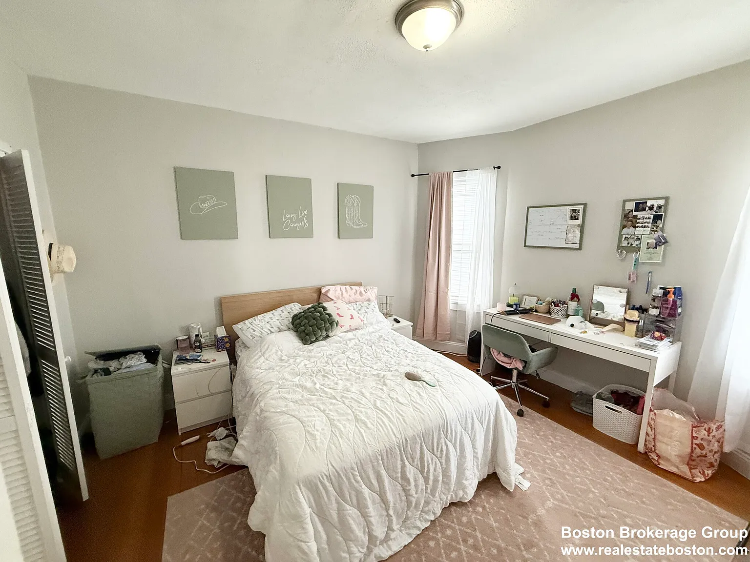 4 bed, 9999 sqft, $4,000 — Photo 4
