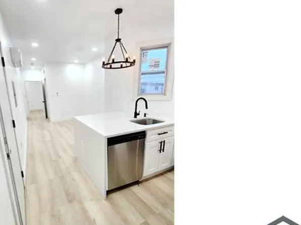 169 Thomas St #3R, Newark, NJ 07114