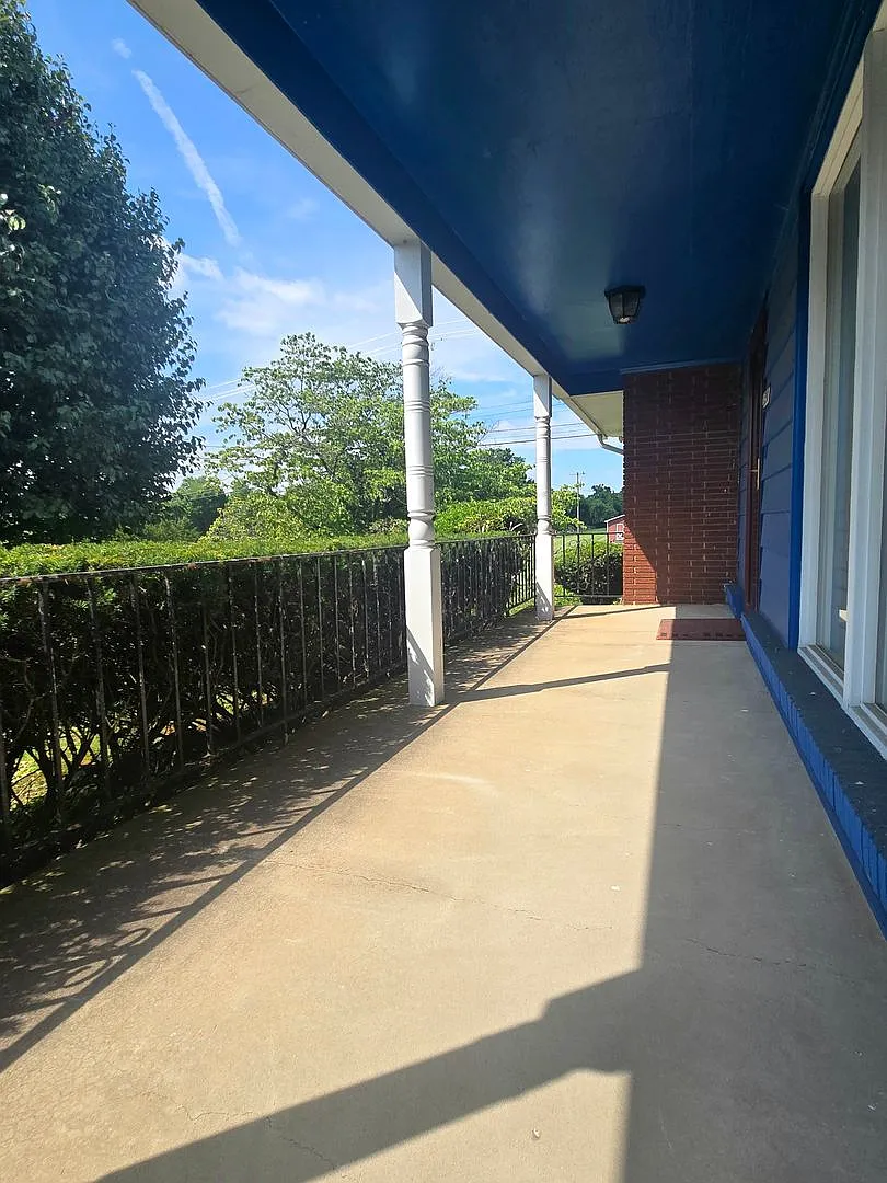 Beautiful 3br/1.5 home in Powell — Photo 2
