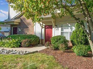 9569 Lakeside Dr, Ypsilanti, MI 48197