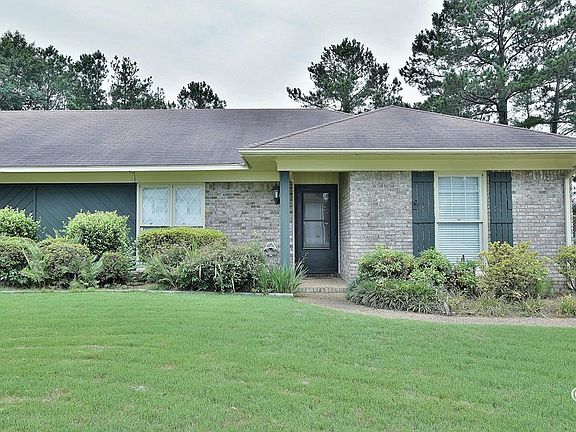 3rd image of 6306 Olde Towne Dr