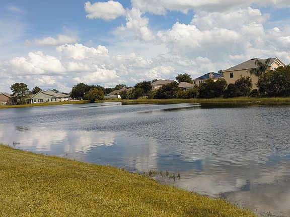 3rd image of 1964 Island Walk Dr