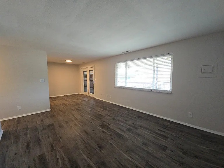 1005 E Pearl St #C — Photo 4