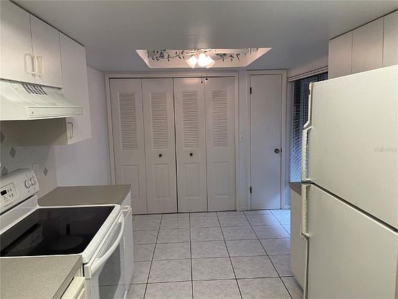 4th image of 709 Drywood Ave