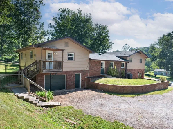2 Independence Blvd, Asheville, NC 28805