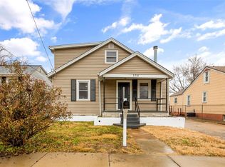 518 Bainbridge St, Saint Charles, MO 63301