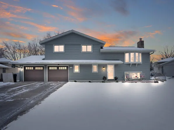 1805 Country View Blvd, Burnsville, MN 55337