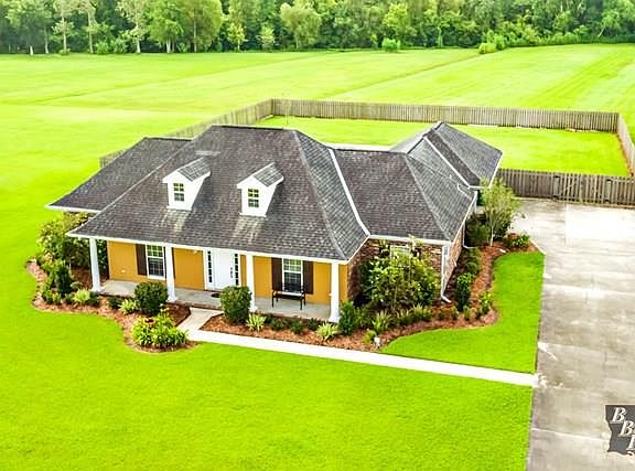 2nd image of 226 Cascade Dr