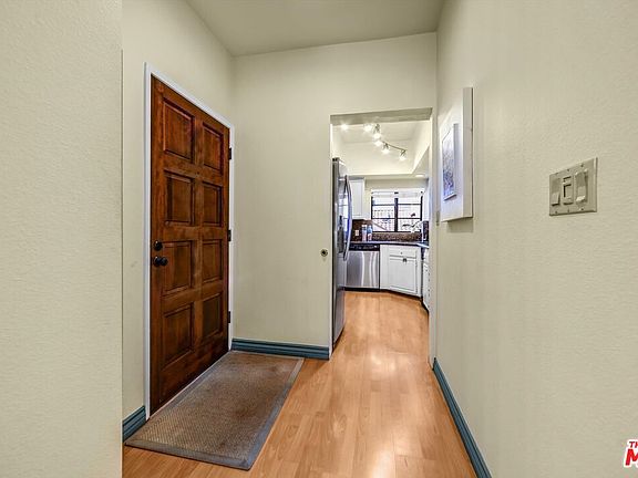 4th image of 1313 Valley View Rd APT 213