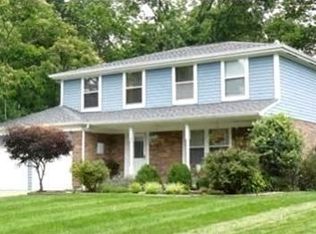 8264 Woodruff Rd, Cincinnati, OH 45255