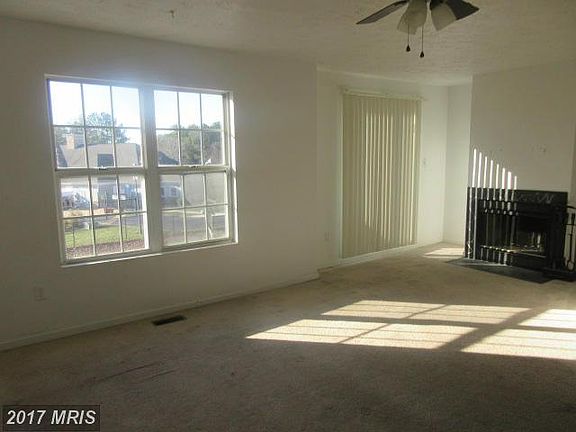 3rd image of 46353 Columbus Dr Unit 407