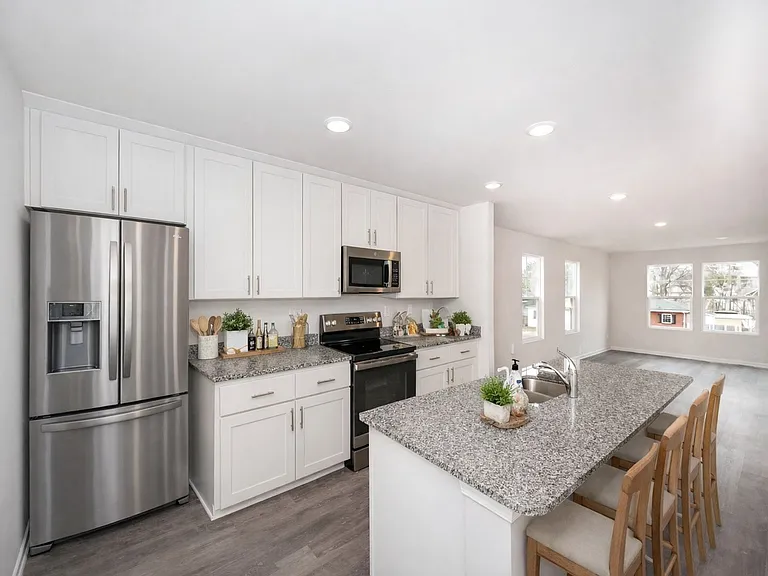 1215 Briarhill Rd #A — Photo 2