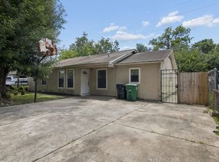 1002 Grenfell Ln, Houston, TX 77076