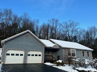 112 Brets Rd, Brattleboro, VT 05301