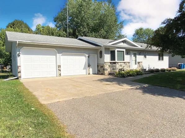 277 Balsam Dr, Foley, MN 56329