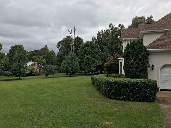 2nd image of 304 Stonecrest Dr