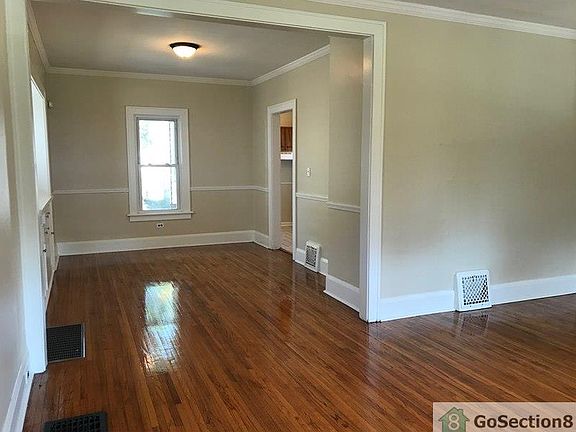 3rd image of 456 Shasta Dr