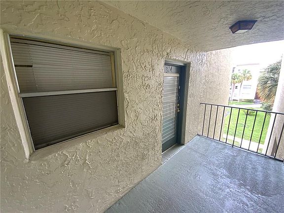 3rd image of 1830 SW 81st Avenue #4314