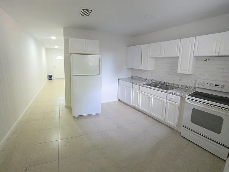 3872 Kirk Rd — Photo 6