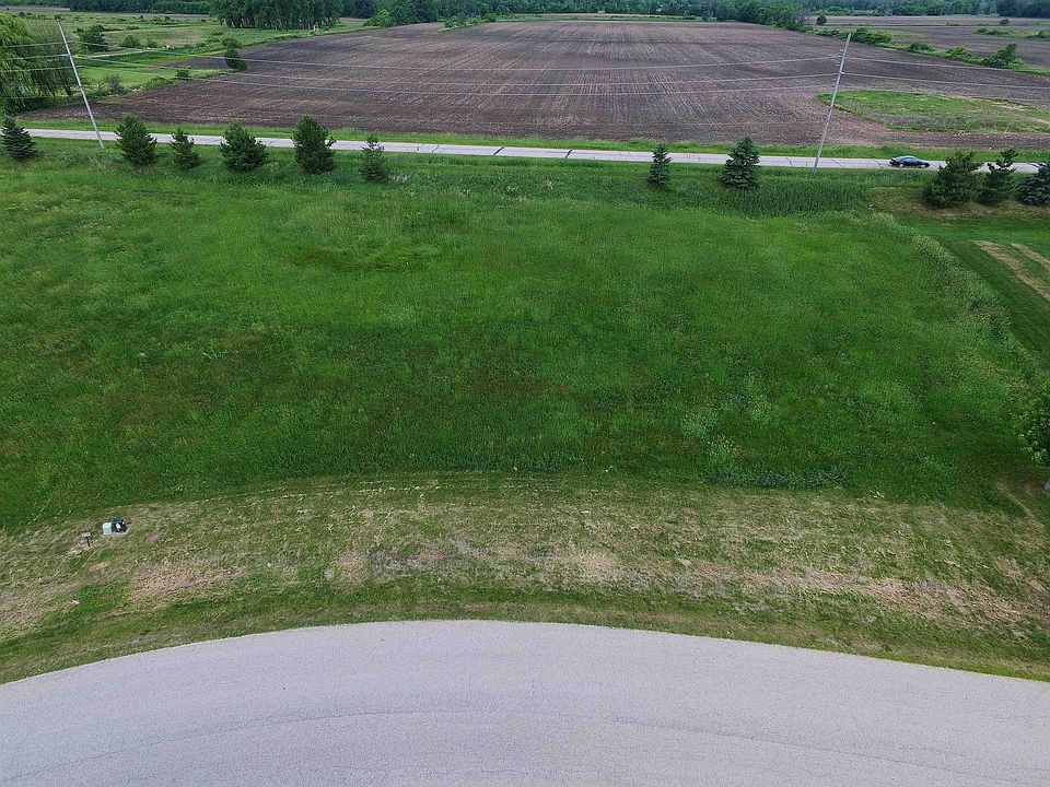 1st image of Waterway Dr #10