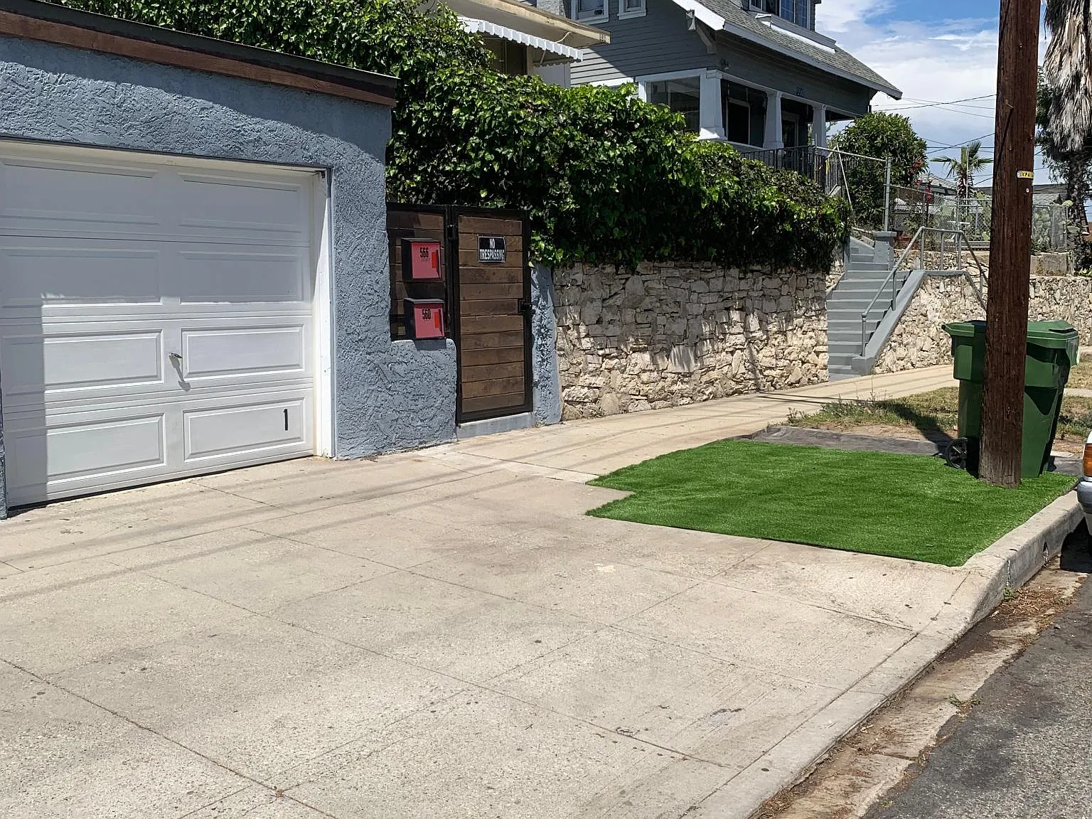 W Santa Cruz St, San Pedro — Photo 3