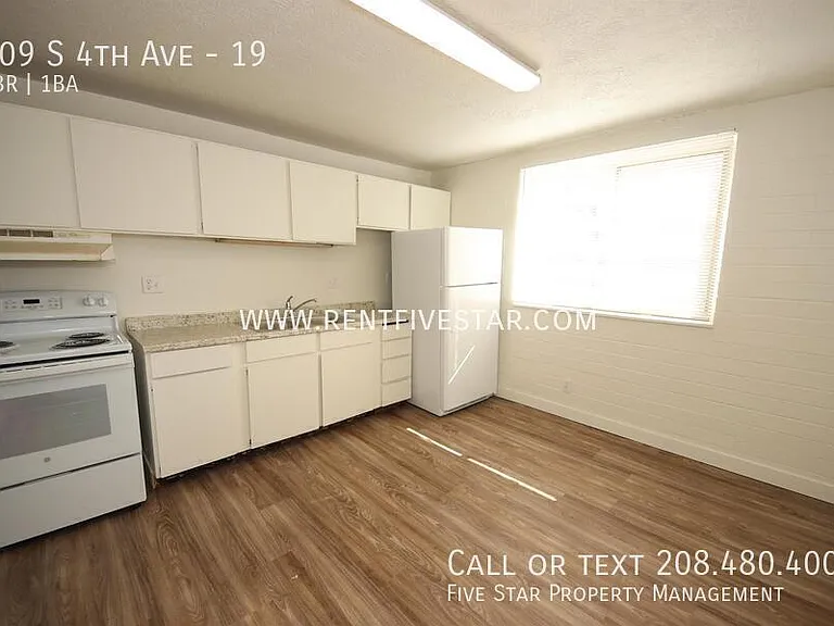 809 S 4th Ave #19 — Photo 1