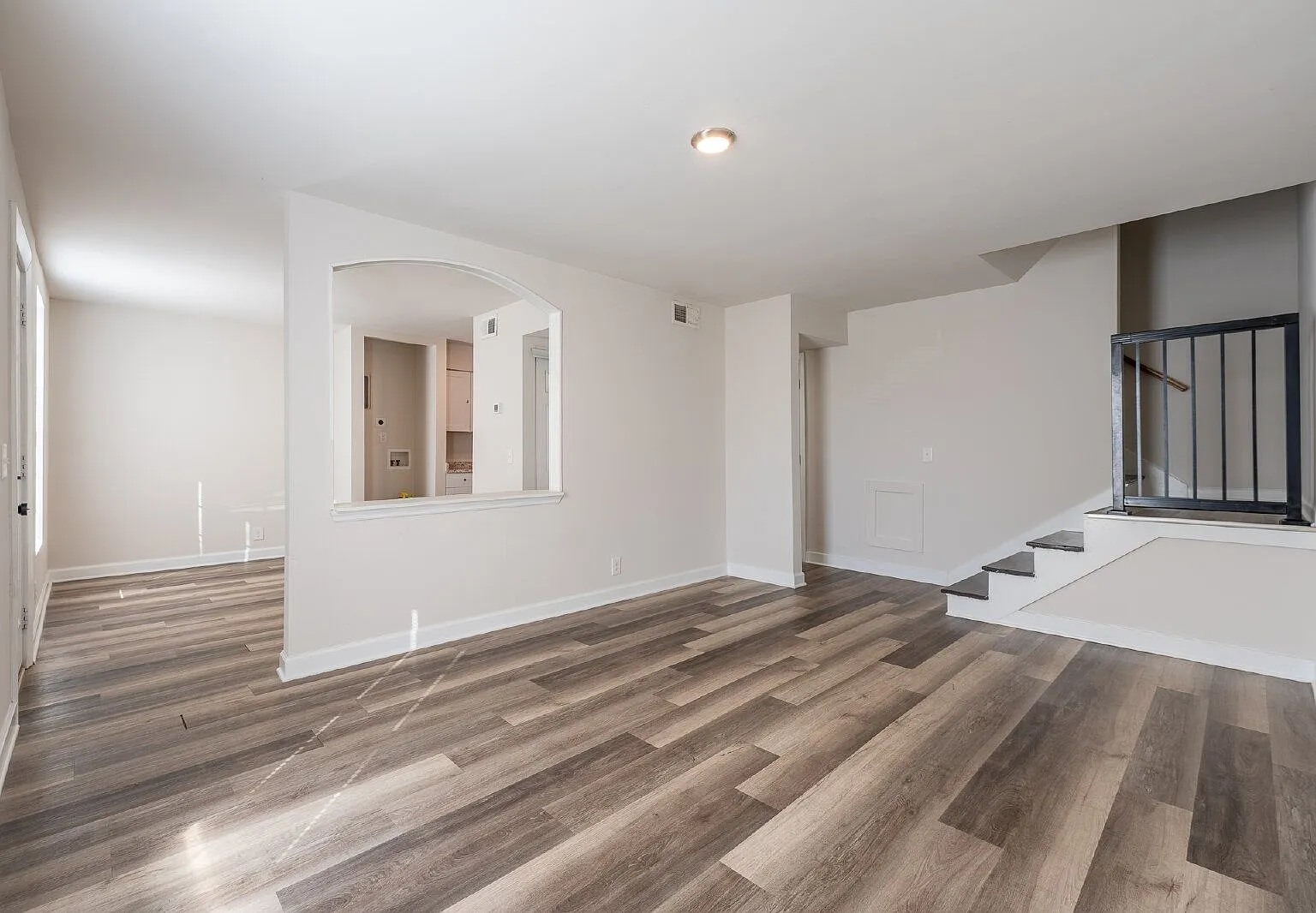 2 bed, 1.5 bath, 1050 sqft, $1,345 — Photo 2
