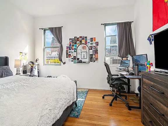 5th image of 239 W 63rd St Penthouse B