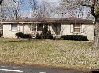614 Des Moines Dr, Hermitage, TN 37076