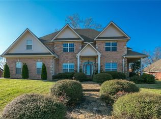 907 NW Princeton Sq, Bentonville, AR 72712