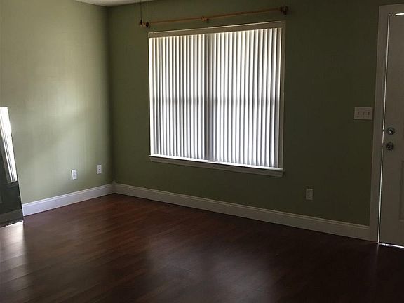 2nd image of 6032 Savannah Dr