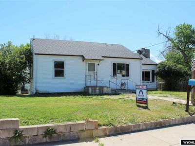 411 S 10th St, Thermopolis, WY, 82443