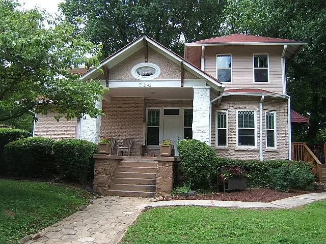 764 Charles Allen Dr NE #5 — Photo 1