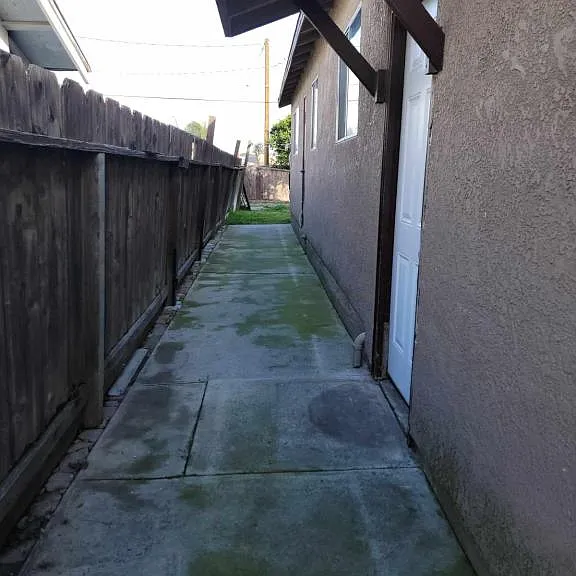 5328 Clark St — Photo 7