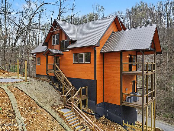 2nd image of 5165 Riversong Way