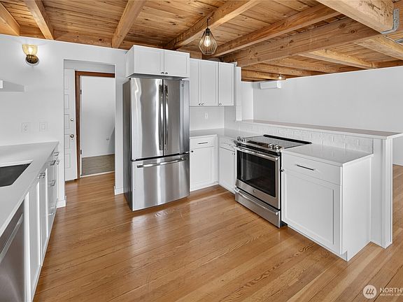 5th image of 6538 11th Avenue NW #2