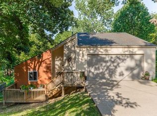 7109 N Belleview Ave, Kansas City, MO 64118