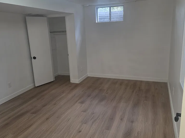 6898 S Franklin Cir — Photo 12